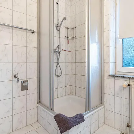 Haus Huegel - 2 빈츠